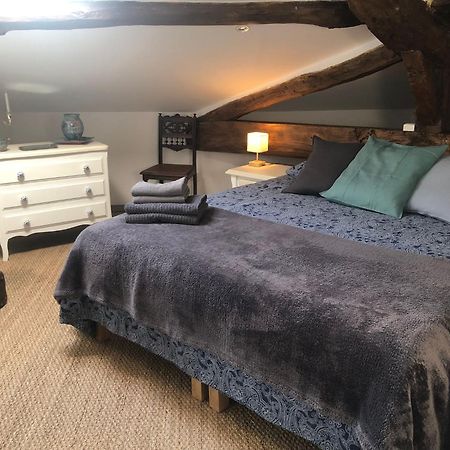 Bed and Breakfast La Fezendes Miradoux Екстер'єр фото